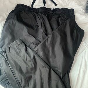 black track pants